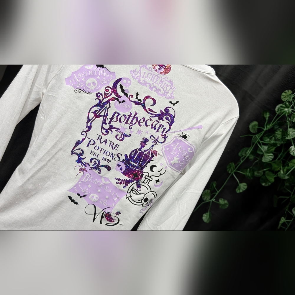 White Vixen Drip Gothic Glitter Apothecary Shirt MD